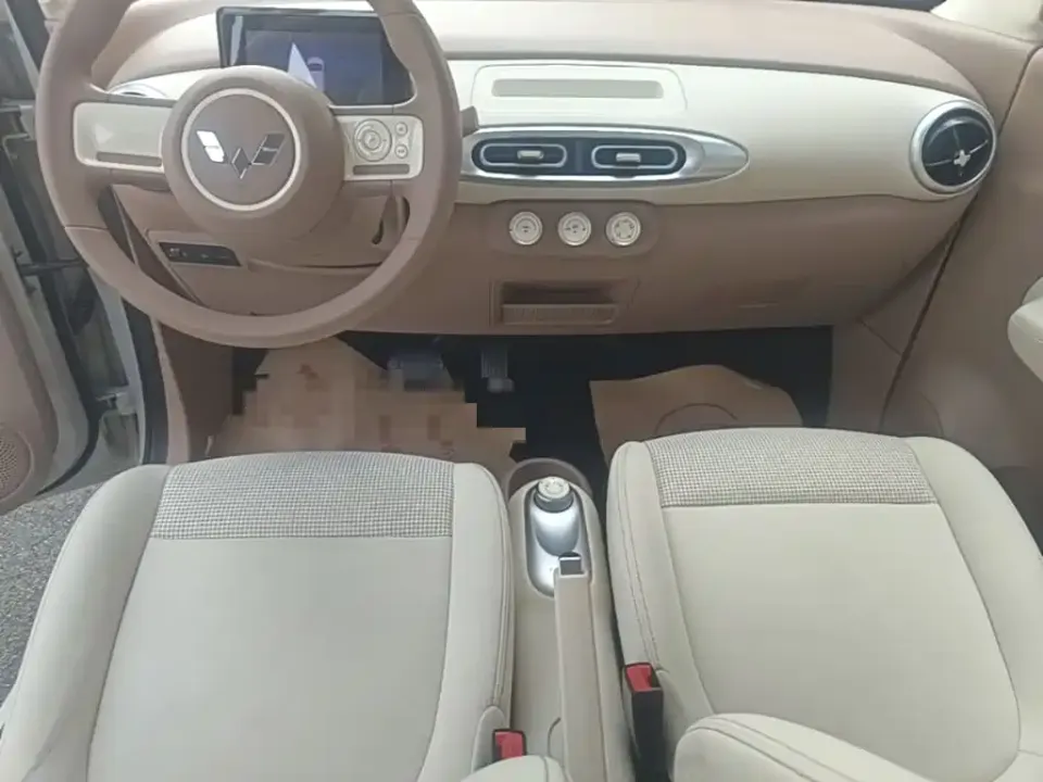 Wuling MINIEV