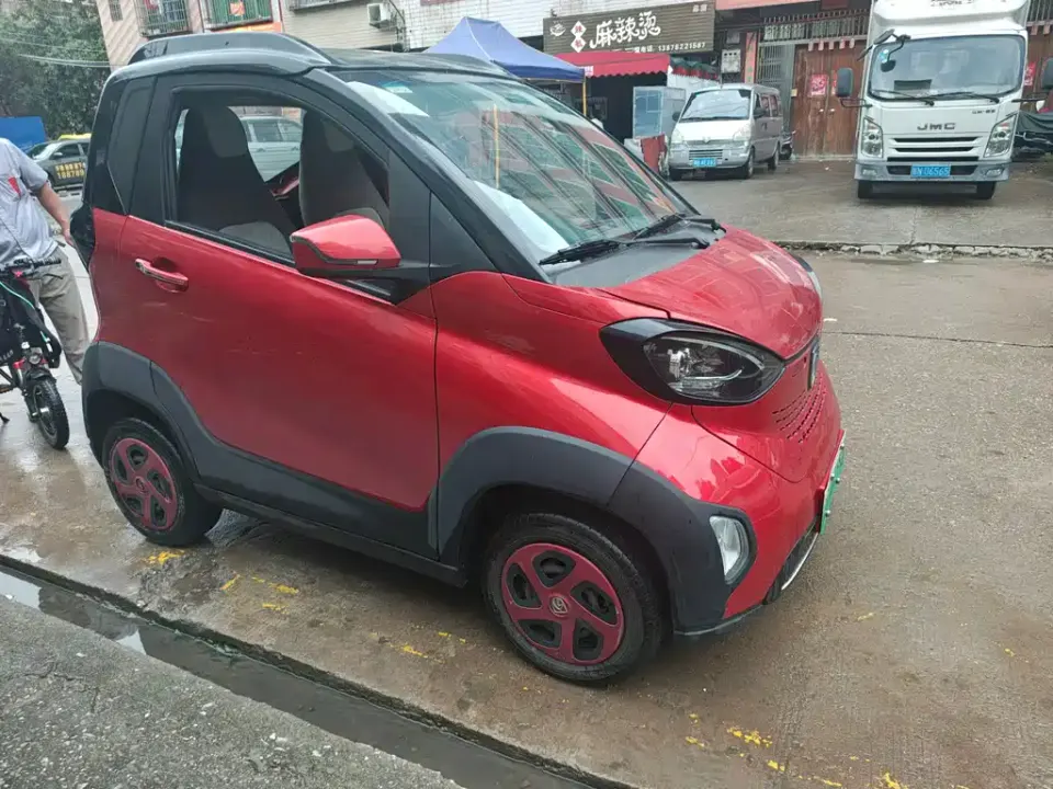Baojun E100