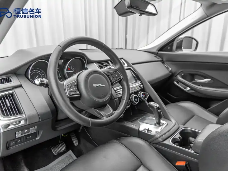 Jaguar E-Pace