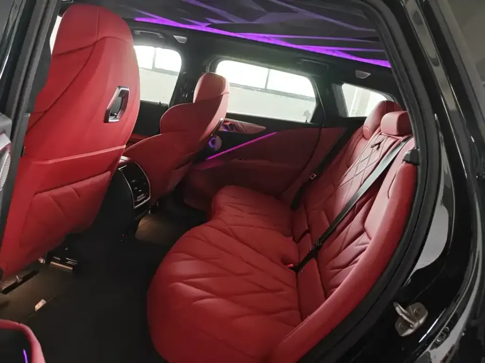 BMW XM