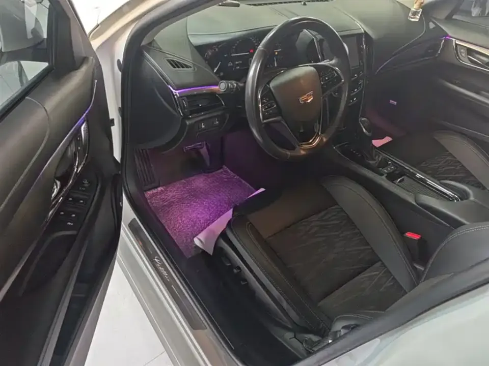 Cadillac ATS-L
