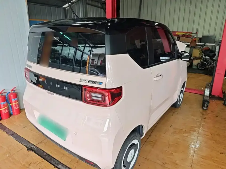 Wuling MINIEV