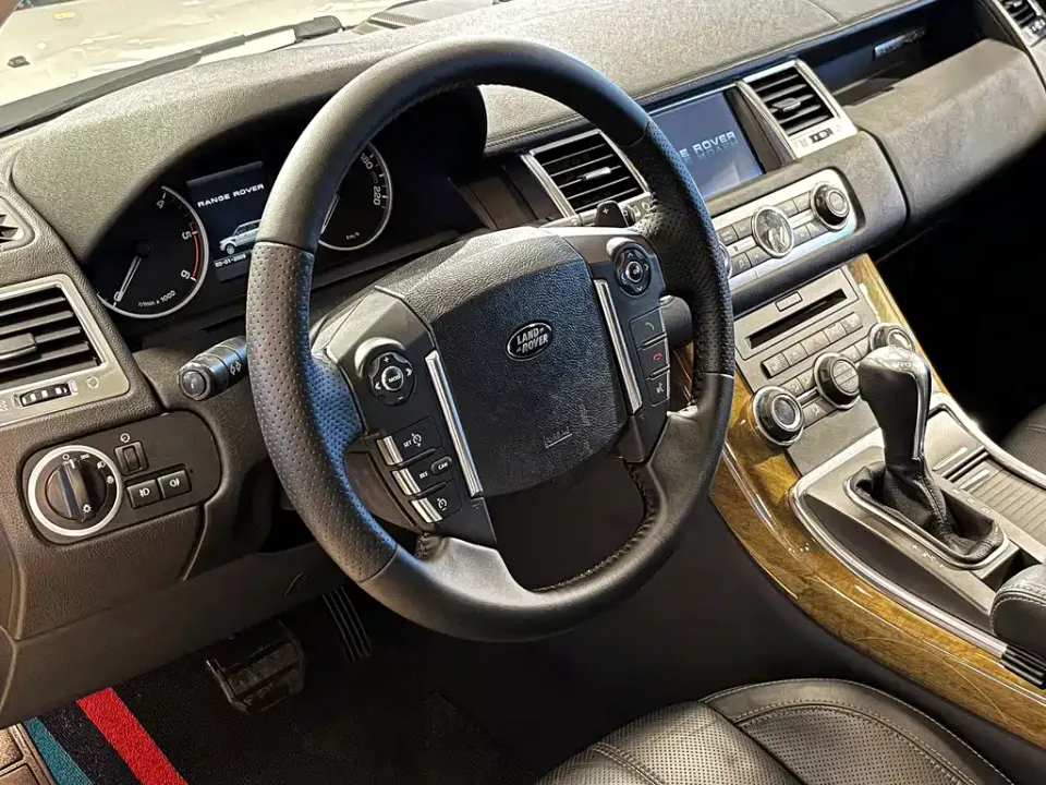 Land Rover Sport