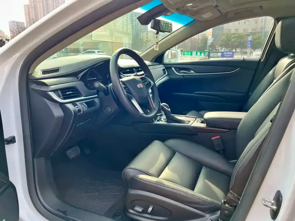 Cadillac XTS