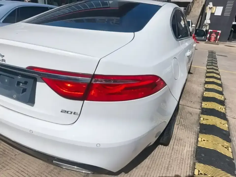 Jaguar XFL