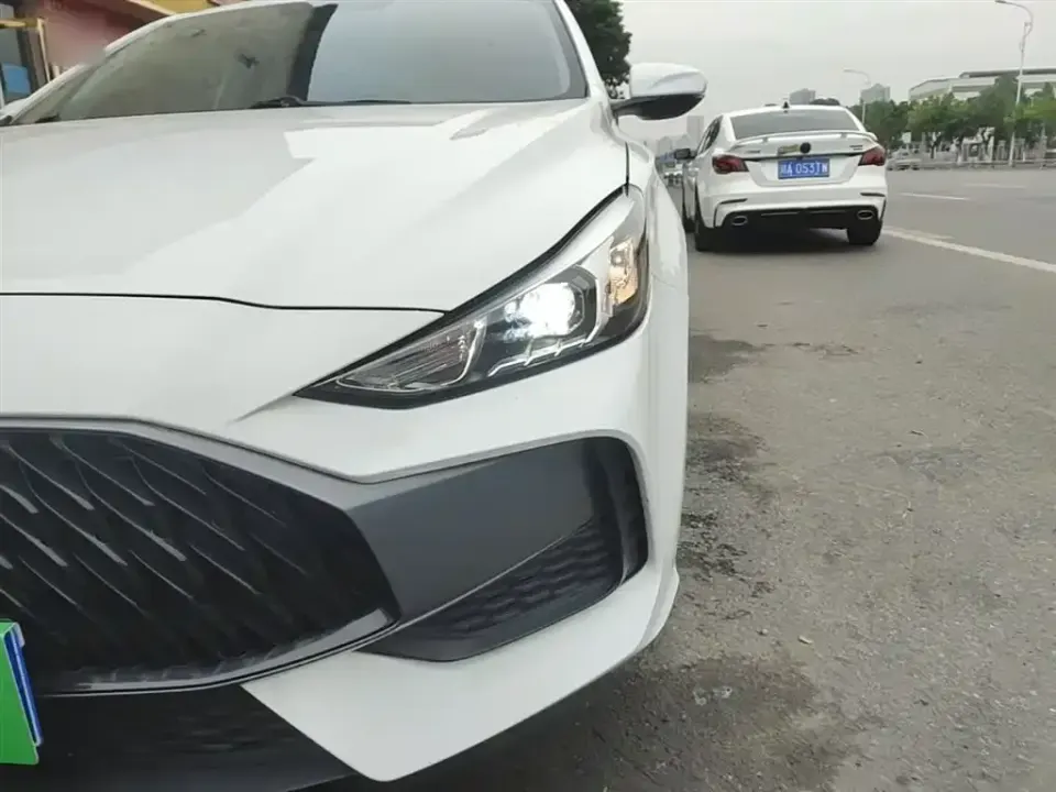 MG MG5