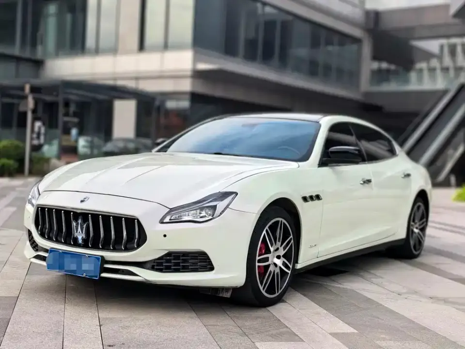 Maserati Quattroporte