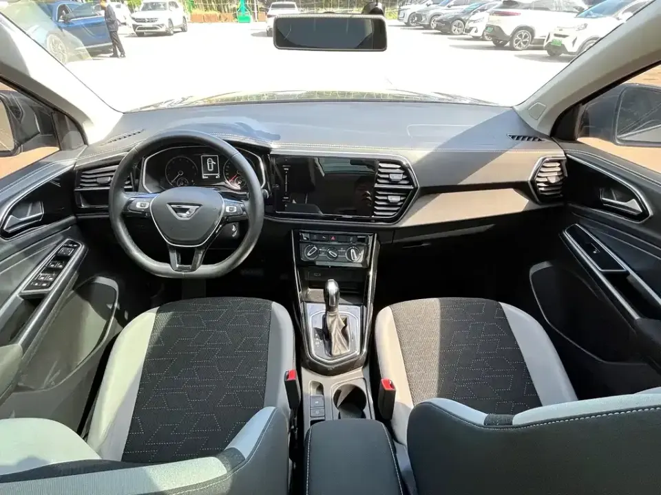 Jetta VS7