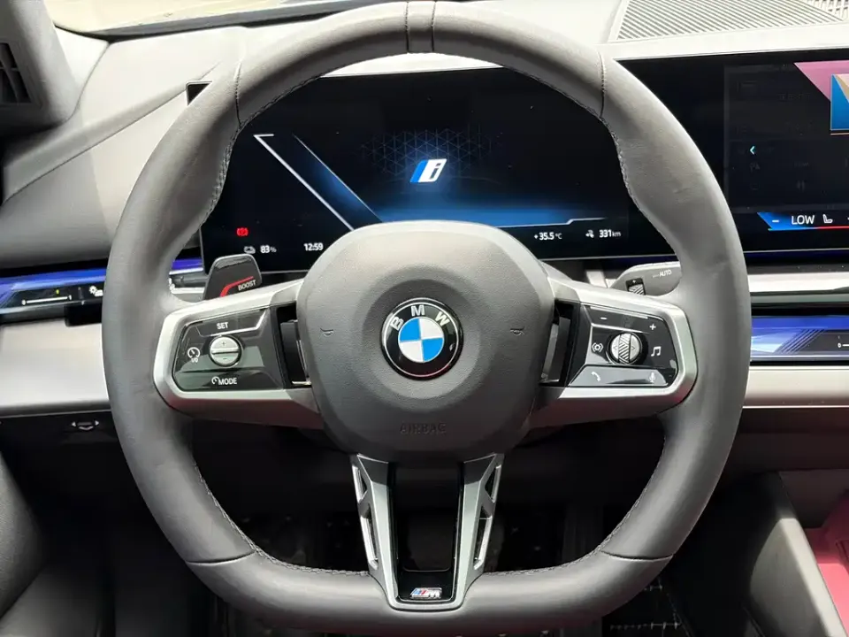 BMW i5