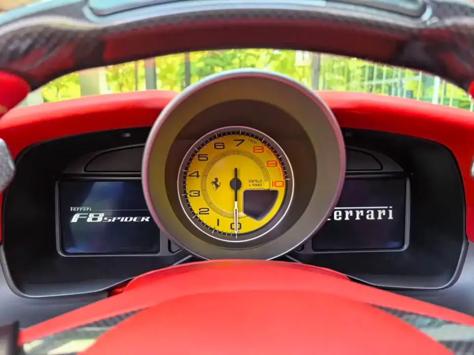 Ferrari F8