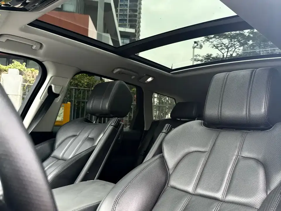 Land Rover Sport