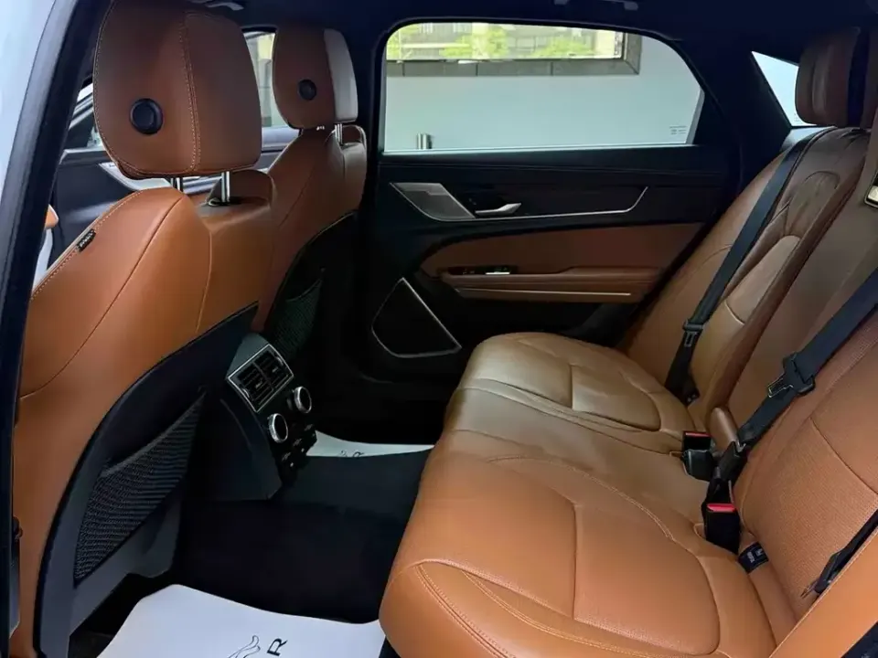 Jaguar XFL