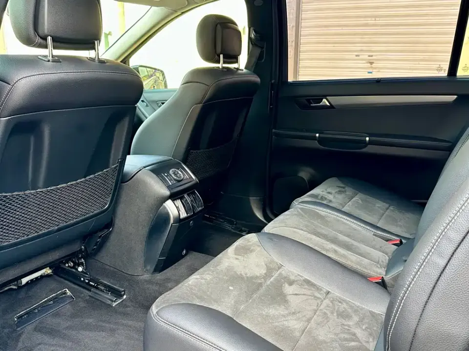 Mercedes-Benz R-Class