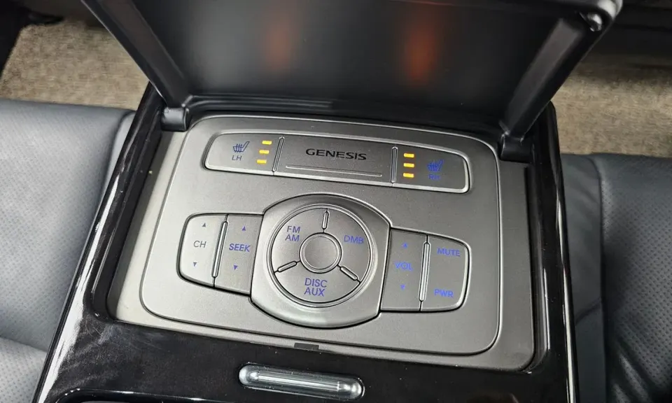 Hyundai Genesis