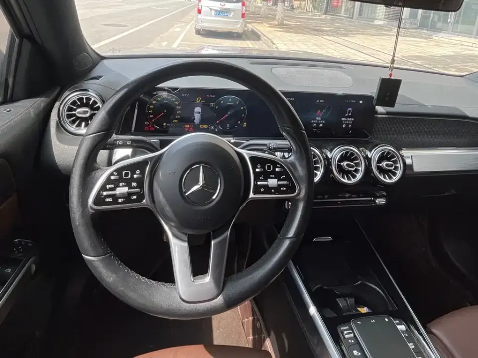 Mercedes-Benz GLB