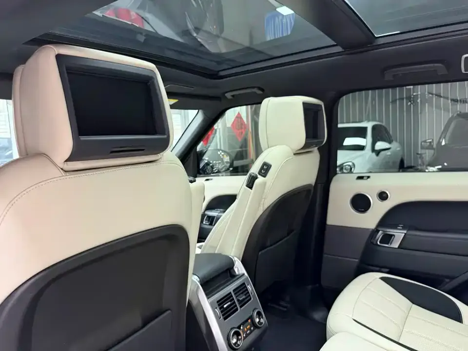 Land Rover Sport