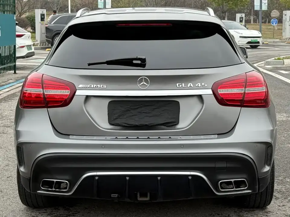 Mercedes-Benz GLA AMG