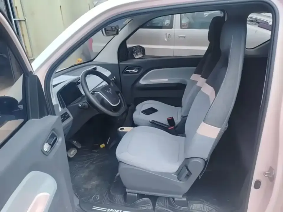 Wuling MINIEV
