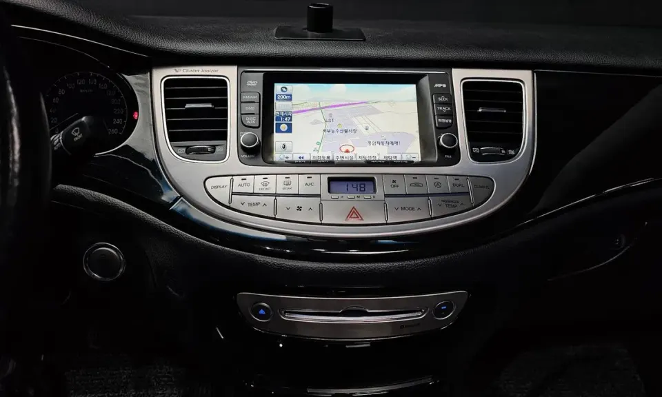 Hyundai Genesis