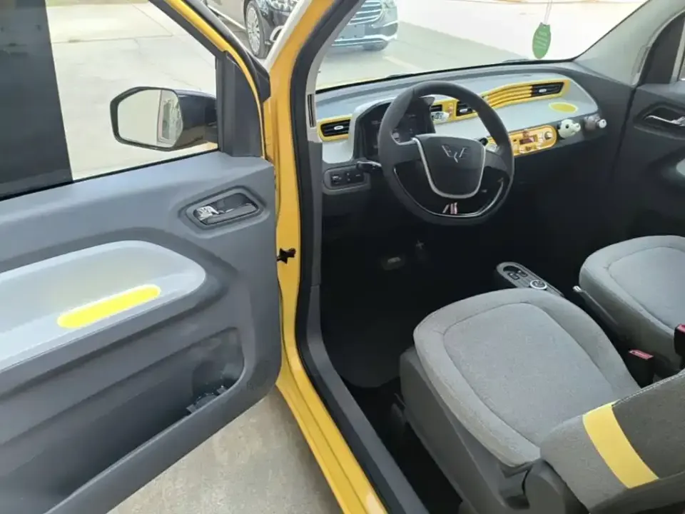 Wuling MINIEV