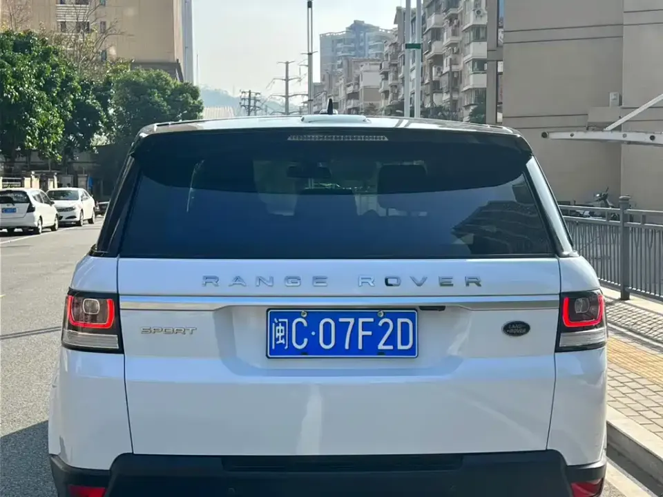 Land Rover Sport