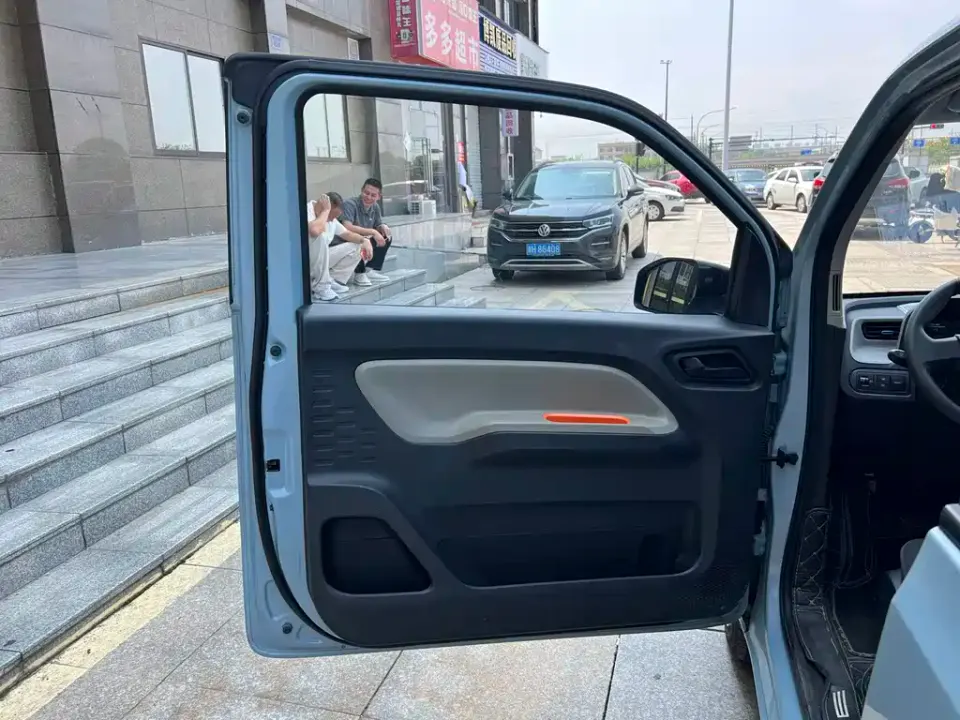 Wuling MINIEV