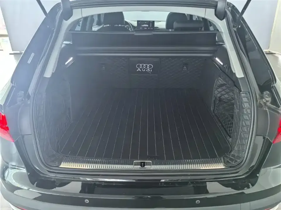 Audi A4 (Import)