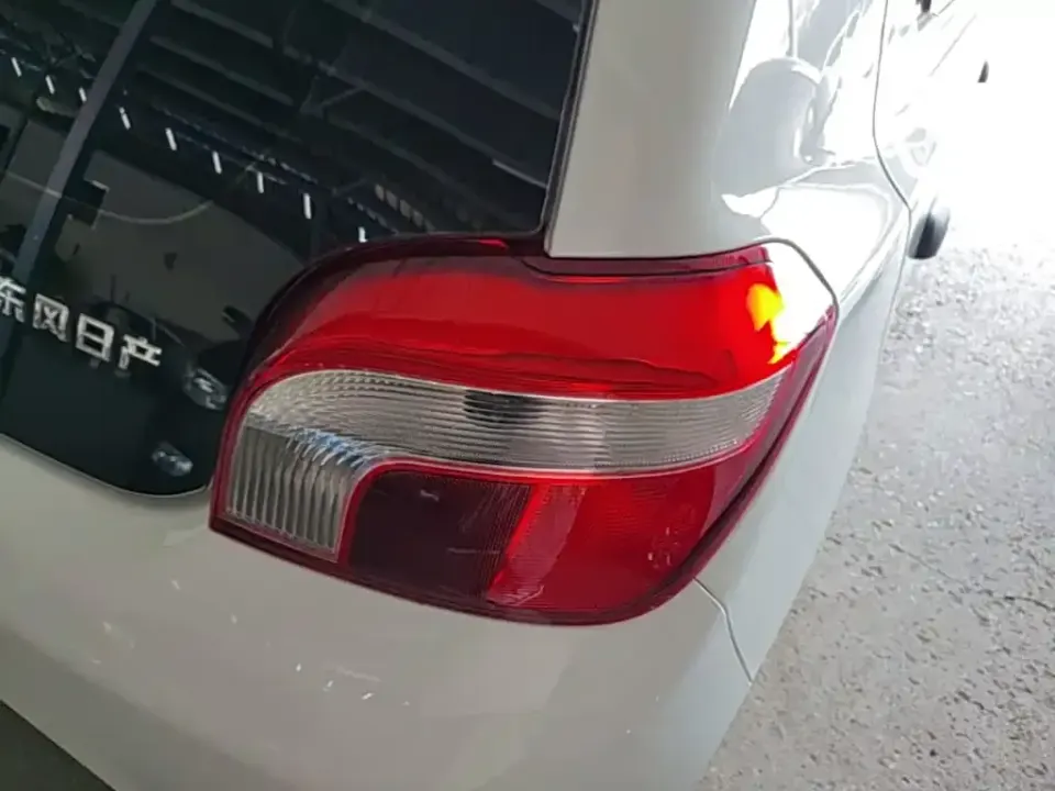 Venucia R30