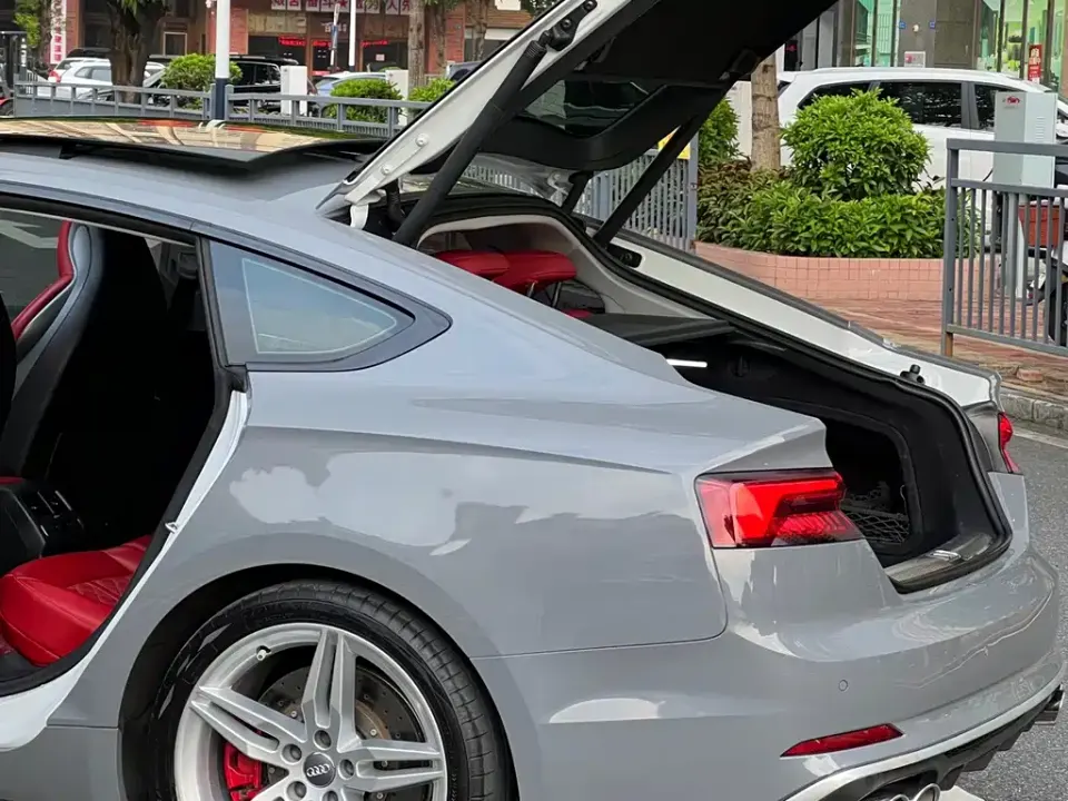 Audi A5 (Import)