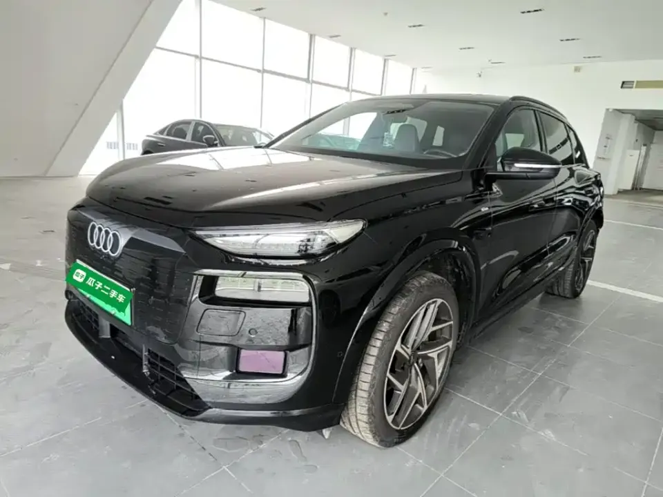 Audi Q6L e-tron