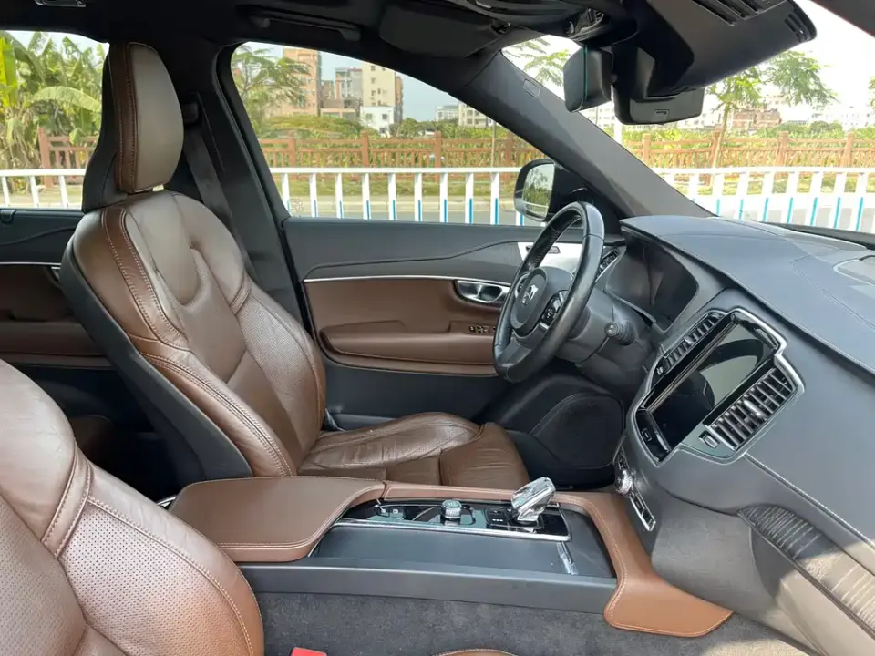 Volvo XC90 PHEV