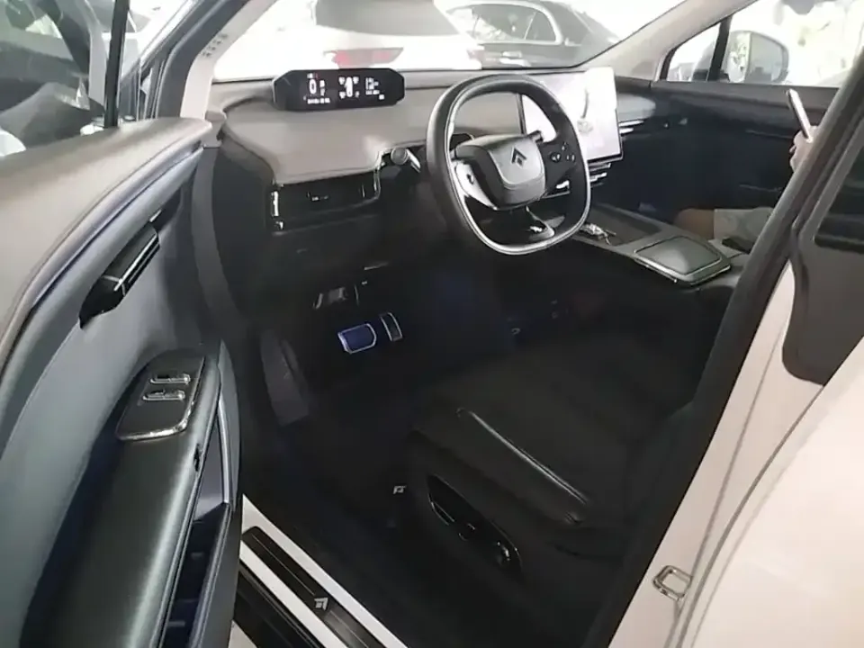 Hyper HT