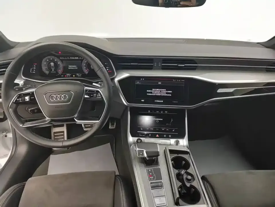 Audi A7L