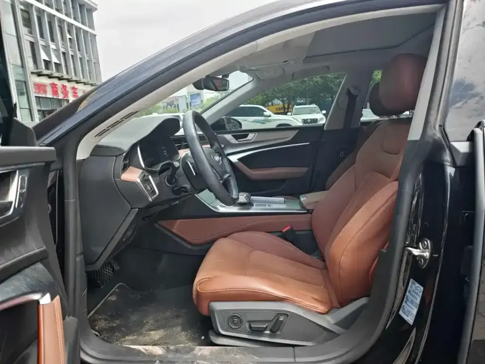 Audi A7L