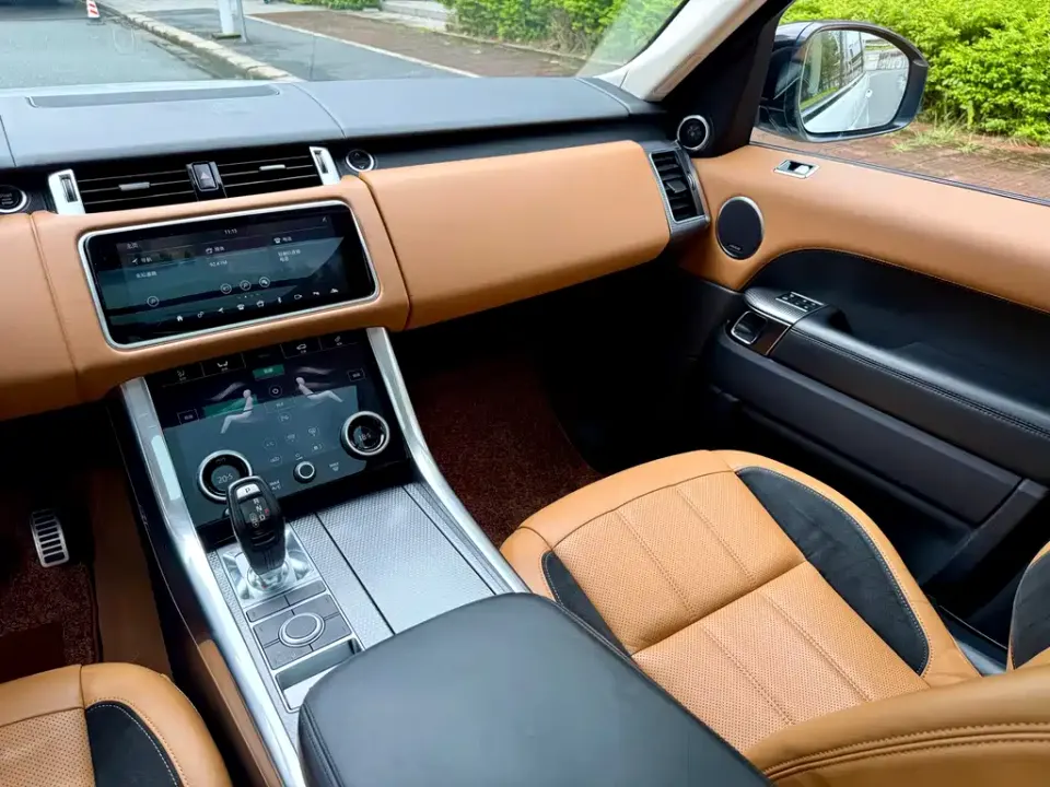 Land Rover Sport