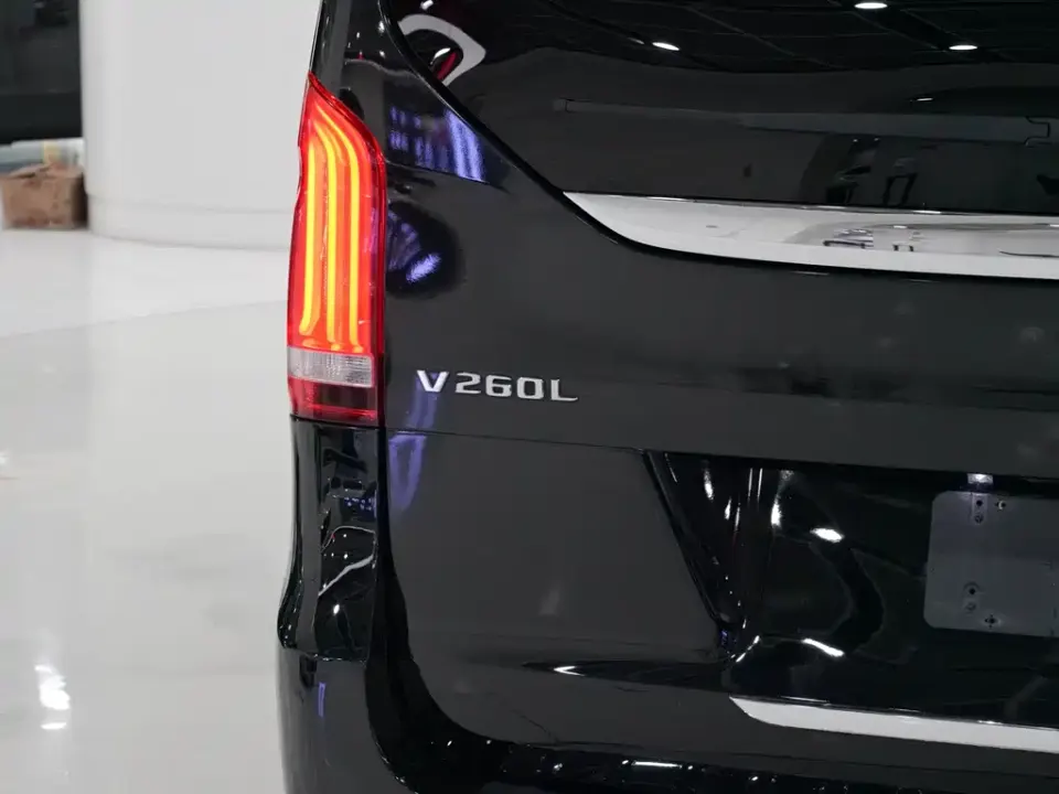 Mercedes-Benz V-Class