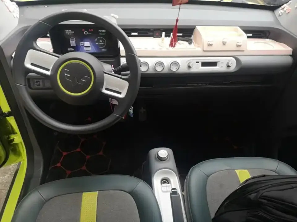 Wuling MINIEV
