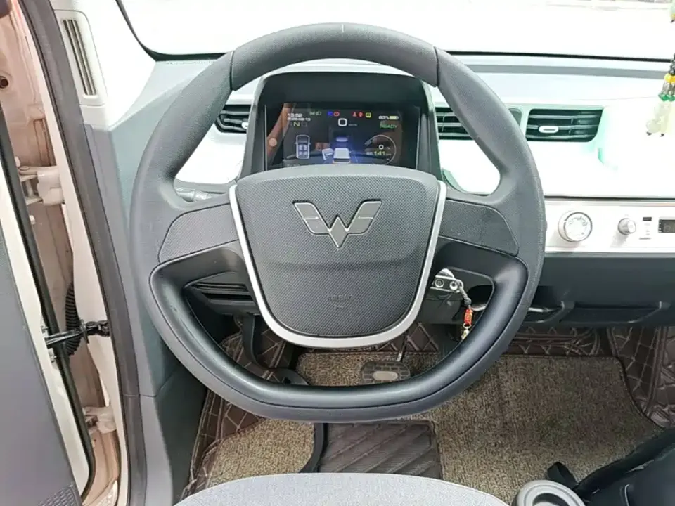 Wuling MINIEV