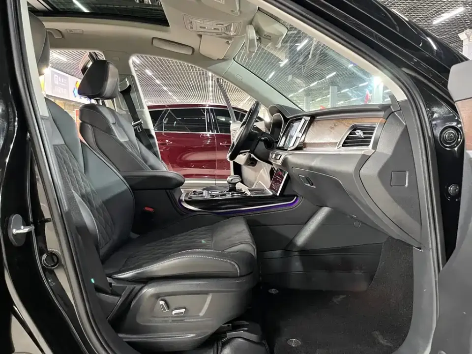 Hongqi Hongqi HS7