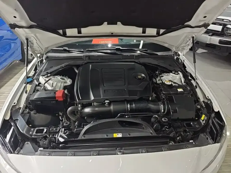 Jaguar XEL