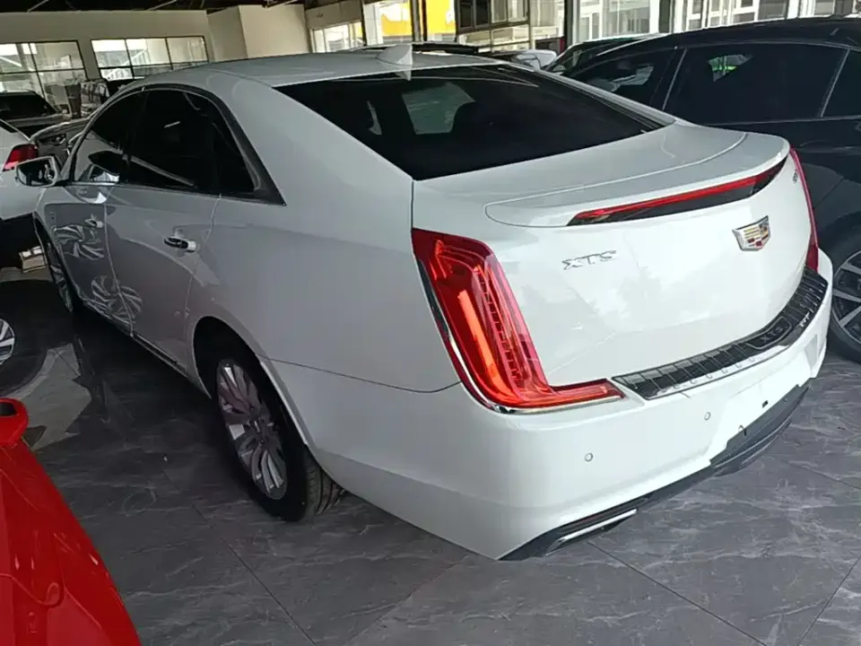 Cadillac XTS