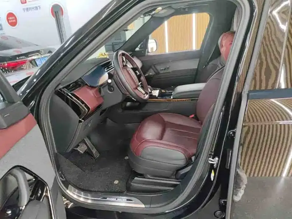 Land Rover Sport