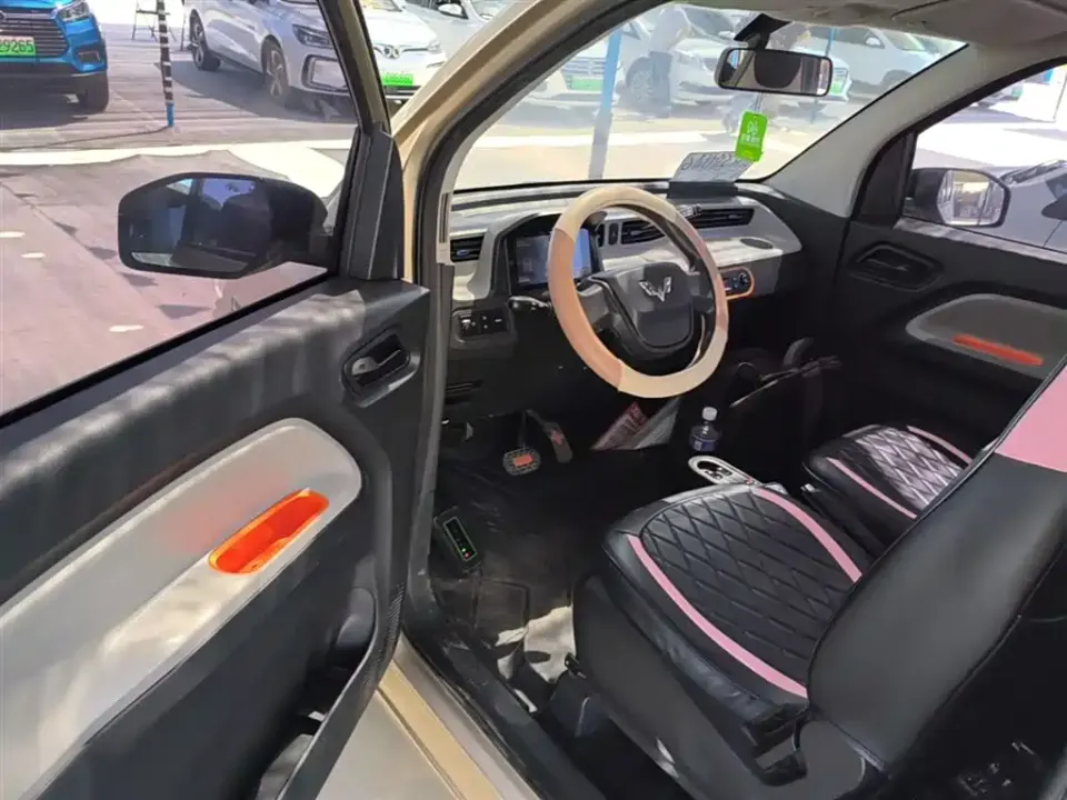 Wuling MINIEV