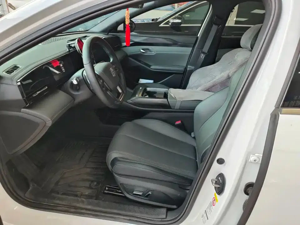BYD Qin L