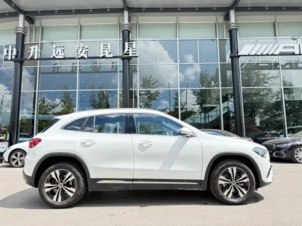 Mercedes-Benz GLA
