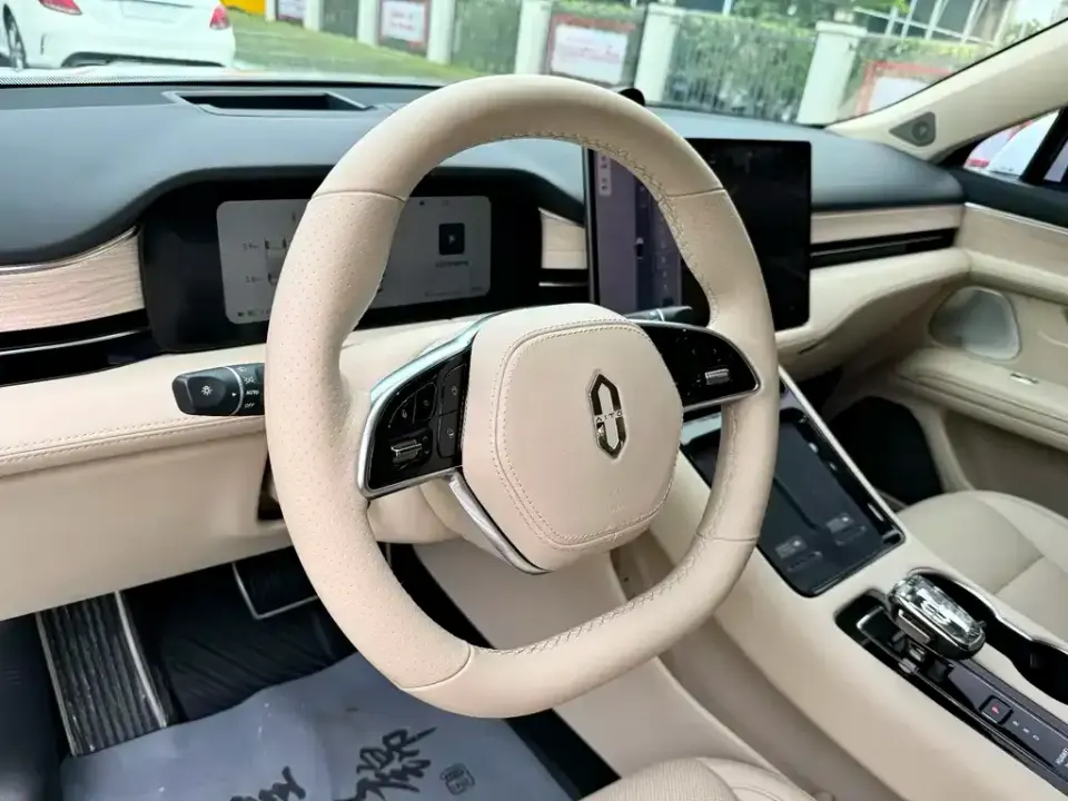 AITO AITO M5