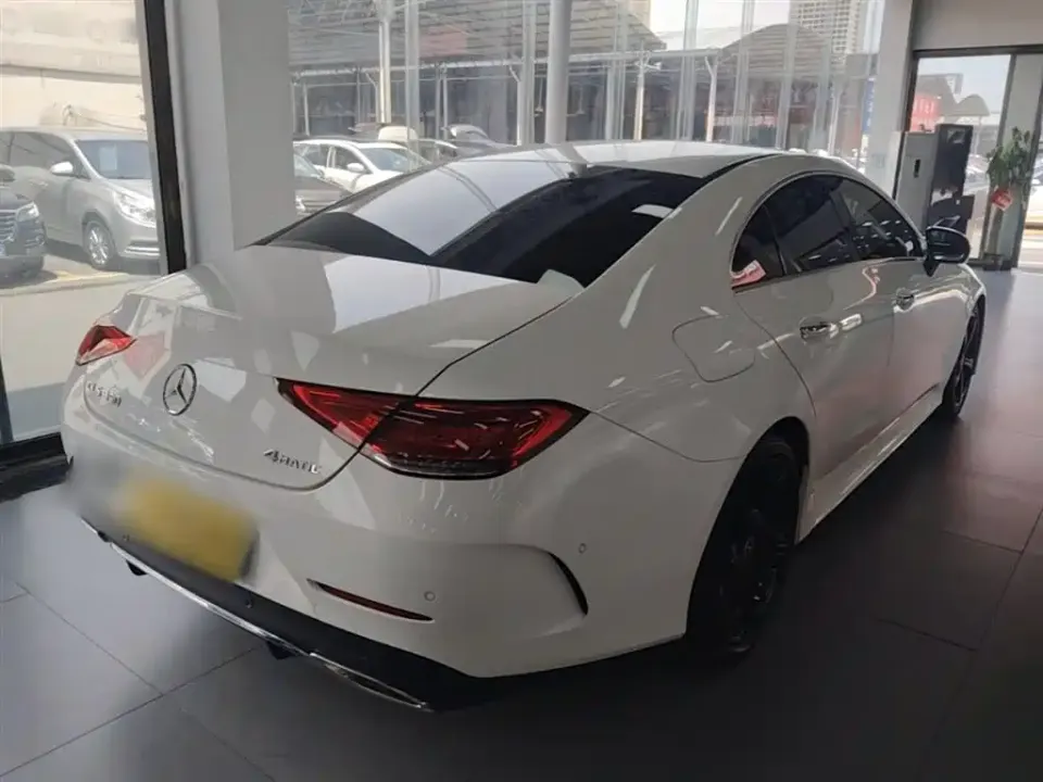 Mercedes-Benz CLS