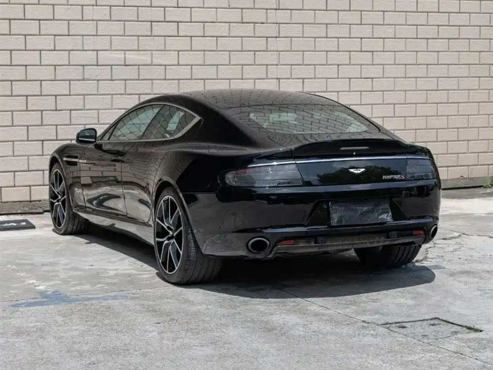 Aston Martin Rapide