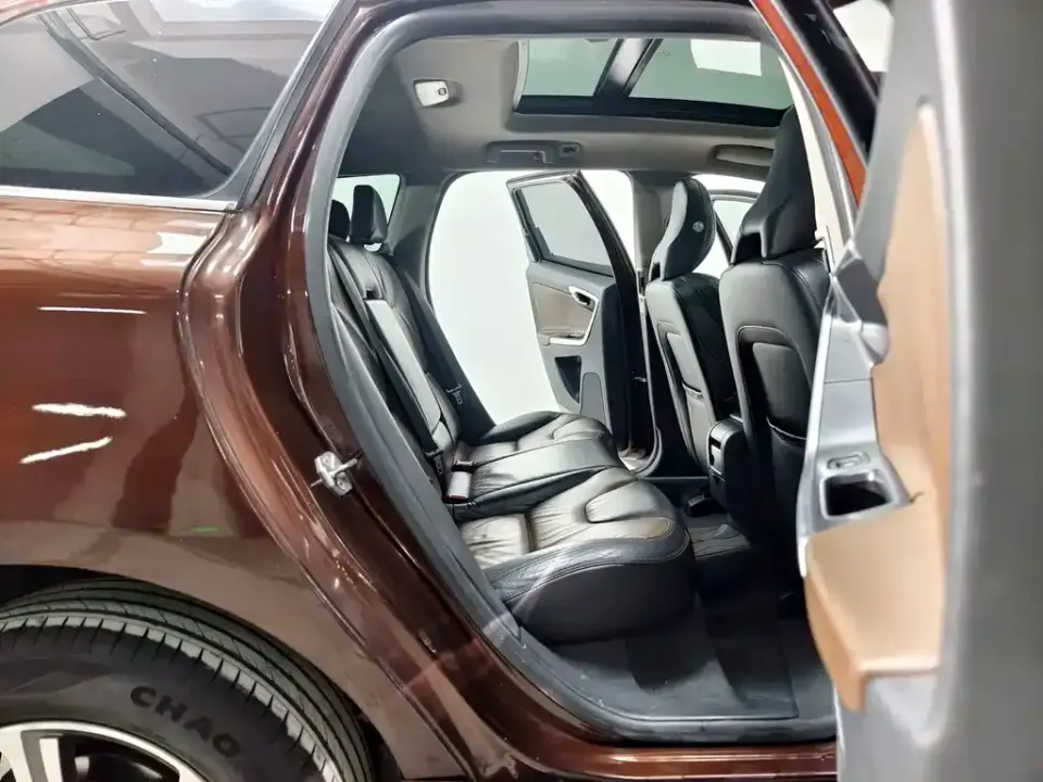 Volvo XC60 (Import)