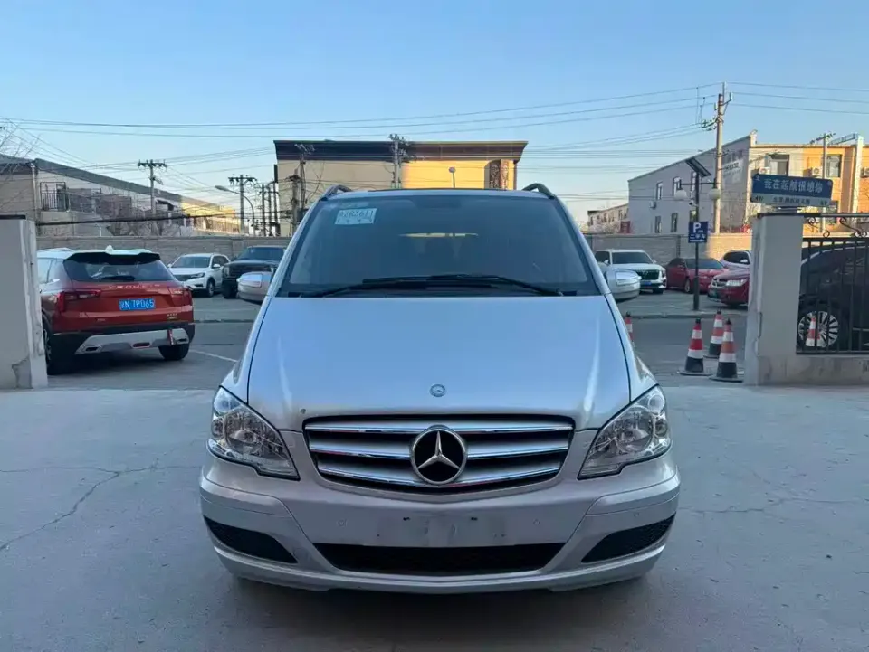 Mercedes-Benz Viano